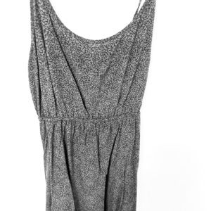 Stylish patterned dress!